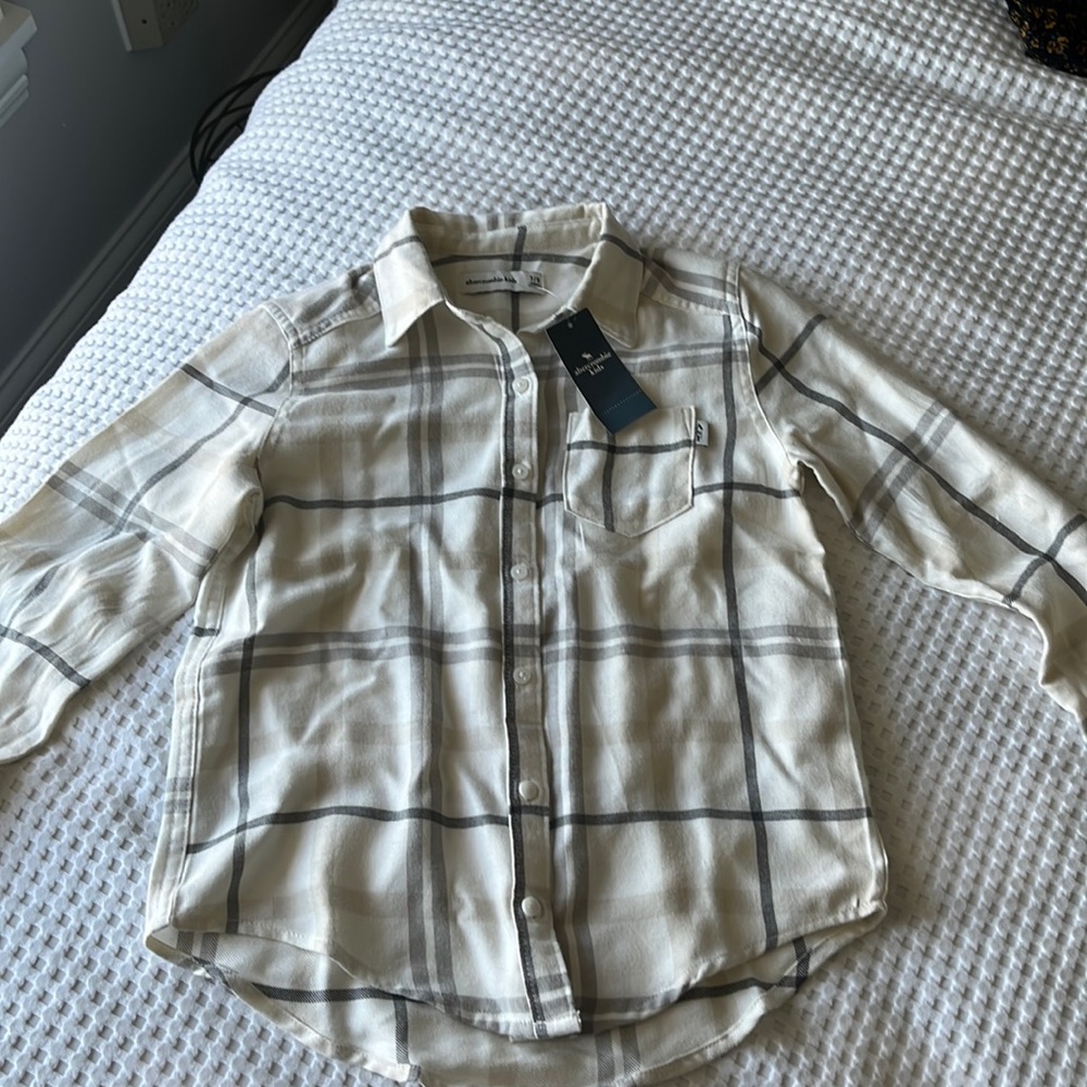 New Abercrombie kids blouse